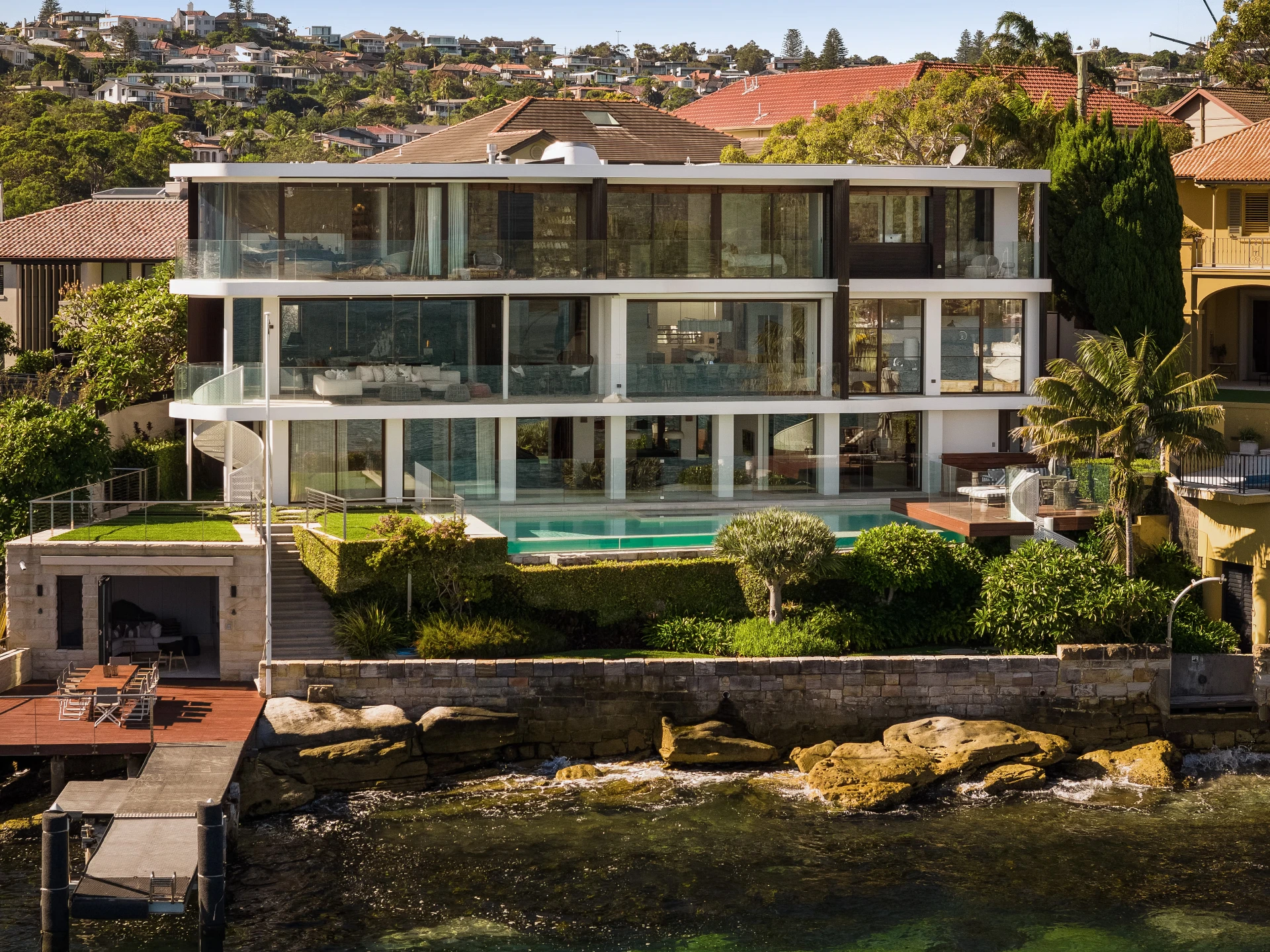 VAUCLUSE BY TRG